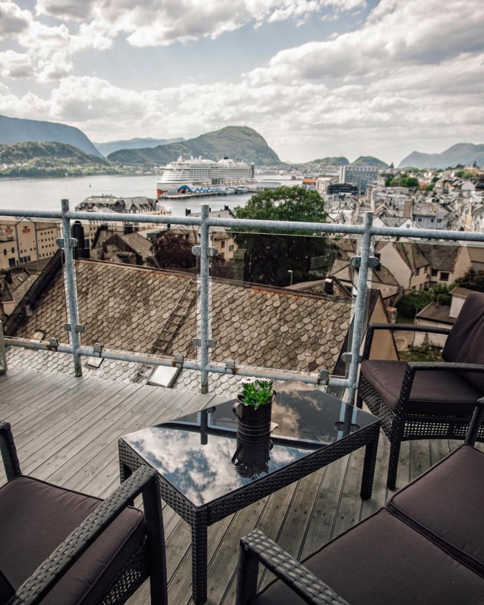 Panorama Apartment With 360 View Of The City Ålesund Dış mekan fotoğraf